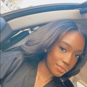 Meet your Posher, Sabrina